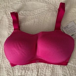 Victoria’s Secret the Ultimate sports bra 32 DD